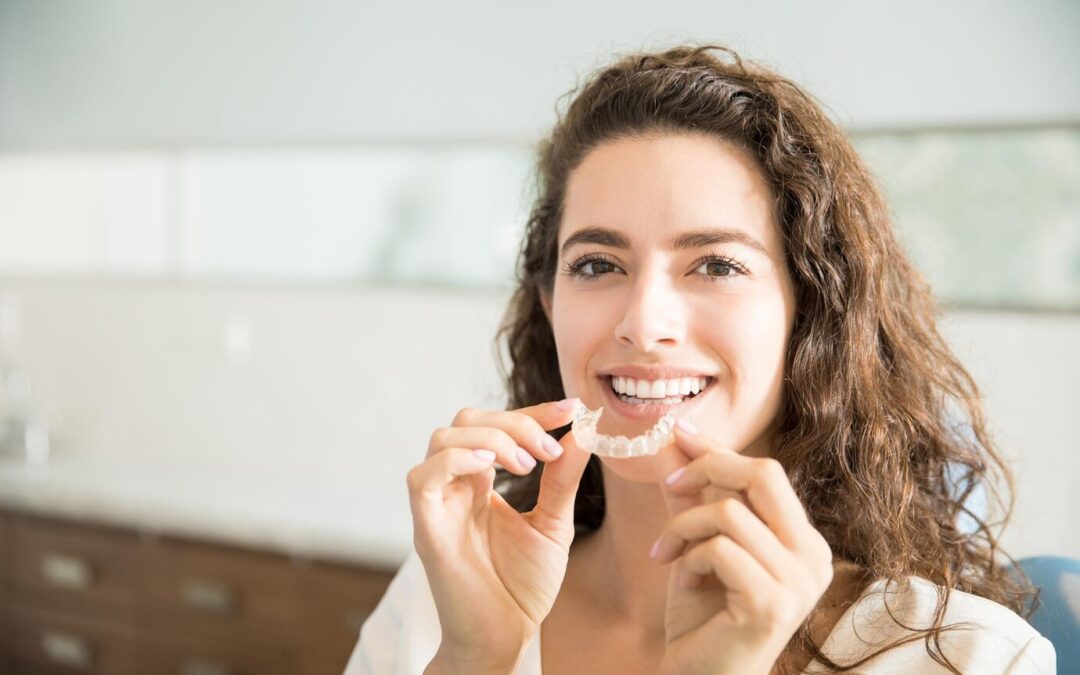 Dental Retainers: Cleaning Tips for Different Types of Retainers